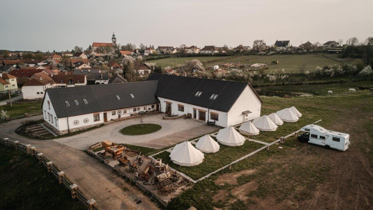 Farma Tasov Villa Velké Meziříčí Exteriör bild